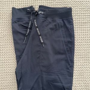 MED COUTURE JOGGER SCRUBS